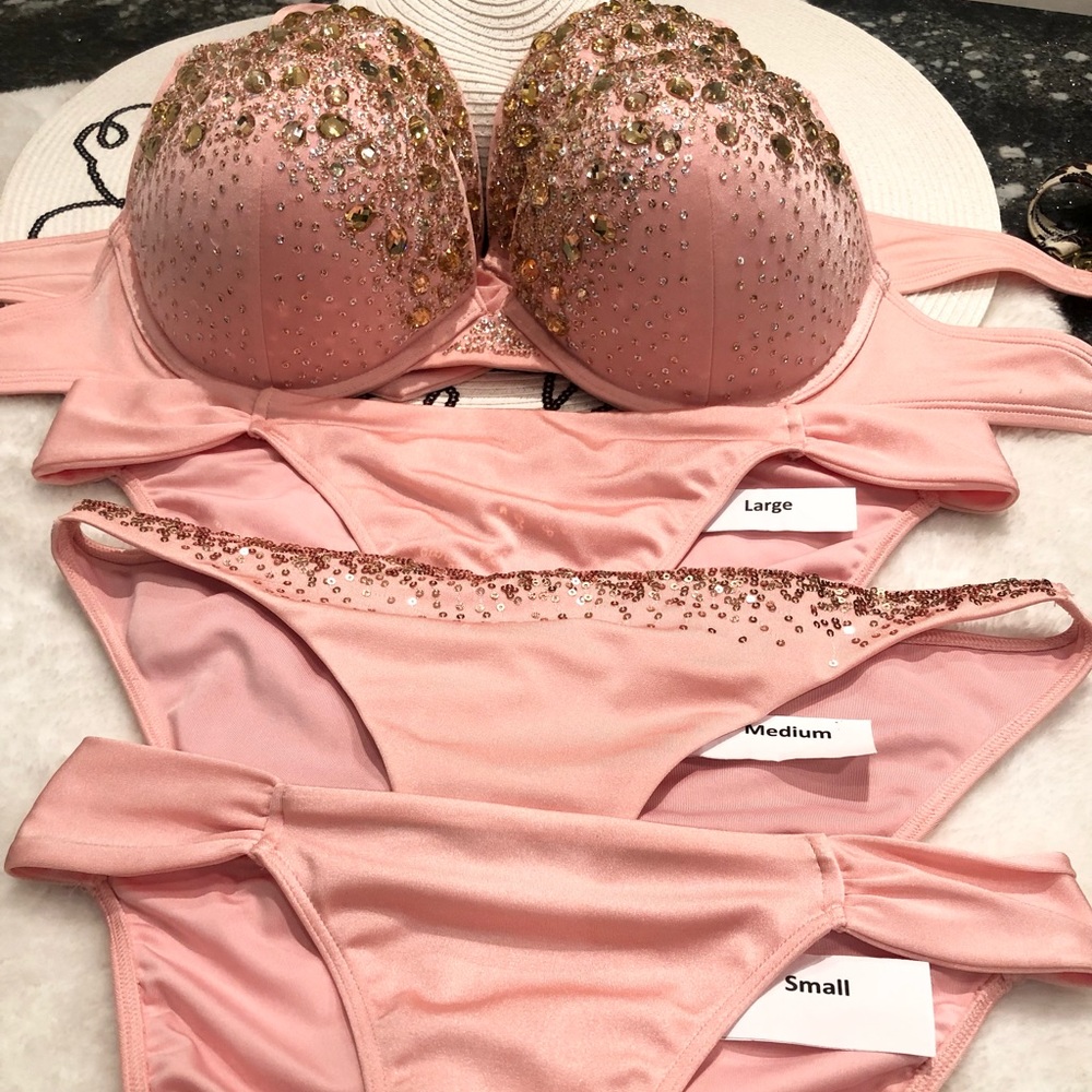SOLD OUT on posh Canada 🇨🇦 VS bikini bombshell embellished 34D&various bottoms - Picture 6 of 16